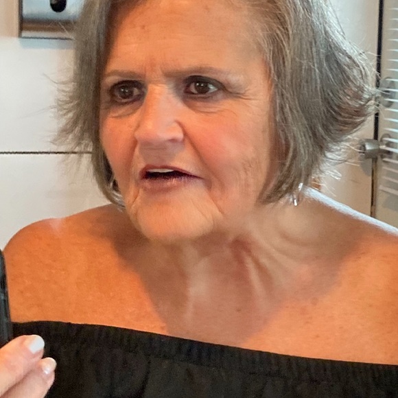 Meet your Posher, Kathy - Picture 5 of 8